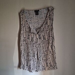 Ann Taylor Monochrome Patterned Top